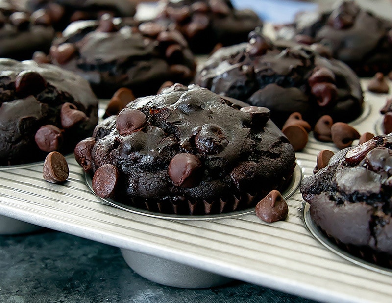 double-chocolate-muffins-with-avocado-15a.jpg